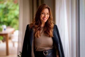 Woman with radiant skin featured in Michigan Advanced Aesthetics' guide to microneedling PRP, Royal Oak, MI